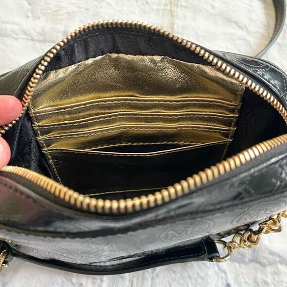 Michael Kors mini crossbody bag w/zipper closure black & gold 6”x4.5” - Picture 7 of 11